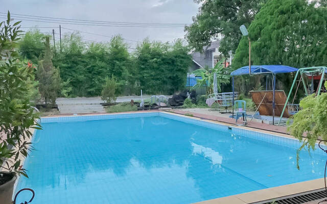 Rumah Panggung Guest House Syariah RedPartner