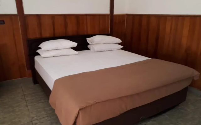 Hotel Wailiti – Guest Rooms – Maumere