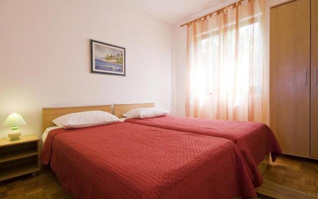 Ljilja - 10m From the sea With Parking - A4
