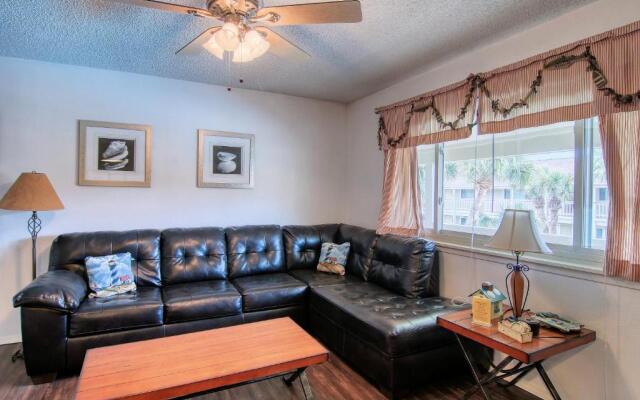 Courtyard #209 Condo