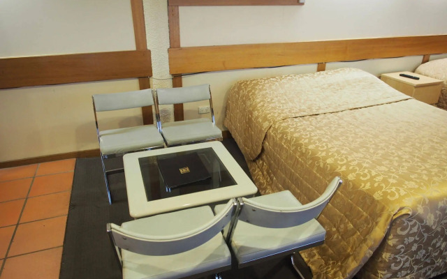Killara Hotel & Suites