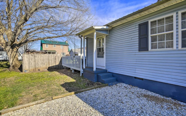 Pet-friendly Charleston Home w/ Fenced Yard!