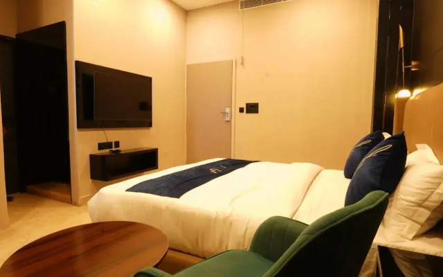 Aquila Grand Suites