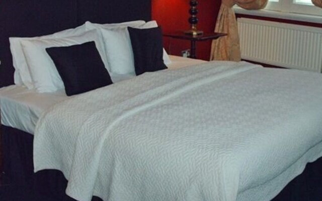 The Racquet Club Hotel