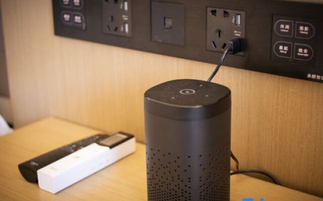 9s Smart Electron Competition Hotel