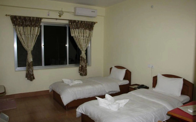 Hotel Milarepa