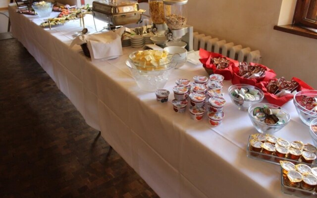 Hotel und Restaurant  Auf der Creuzburg