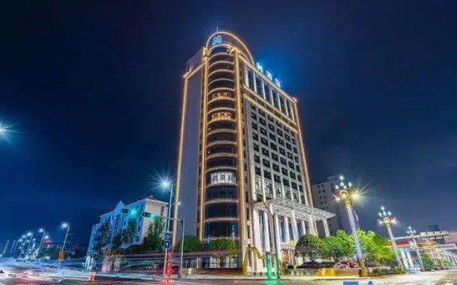 M Hotel