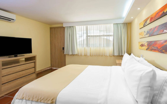 GHL Hotel Club El Puente