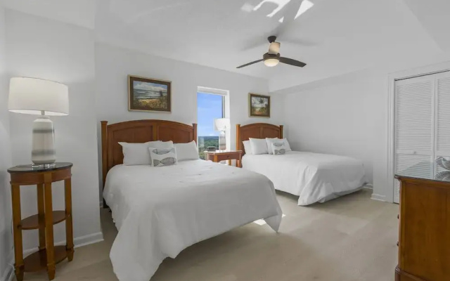 2002p 2 Bedroom Condo