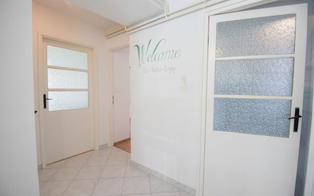 Apartment Mladen