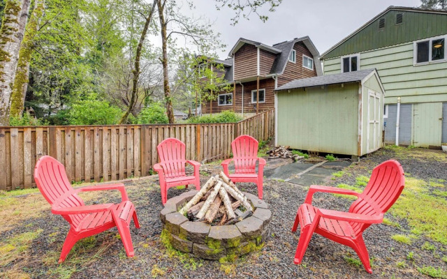 Quaint Tillamook Getaway Near Netarts Bay