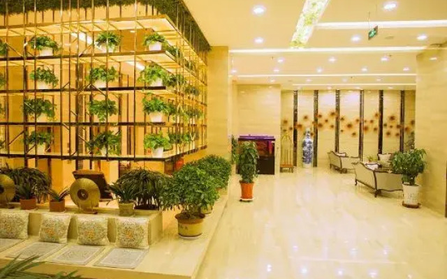 Zhangye Tianwei International Hotel (High-speed Railway West Station)
