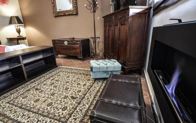 Trikalon Muses Art Suites