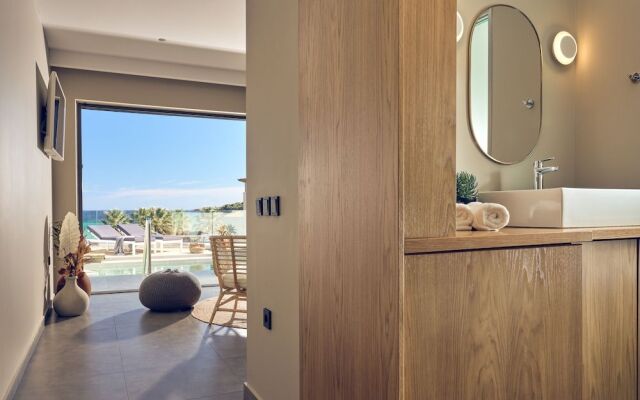 Oceanis Luxury Suites