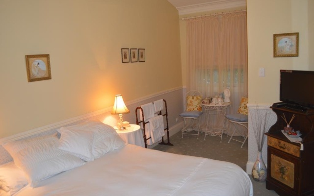 Strathburn Cottage Luxury Bed & Breakfast – Guest Rooms – Bowral