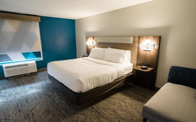 Holiday Inn Express & Suites Knoxville-North-I-75 Exit 112, an IHG Hotel