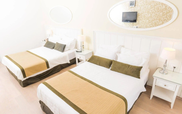 Royal Plaza Hotel