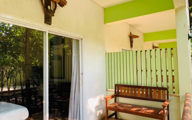 Tree House Hotel
