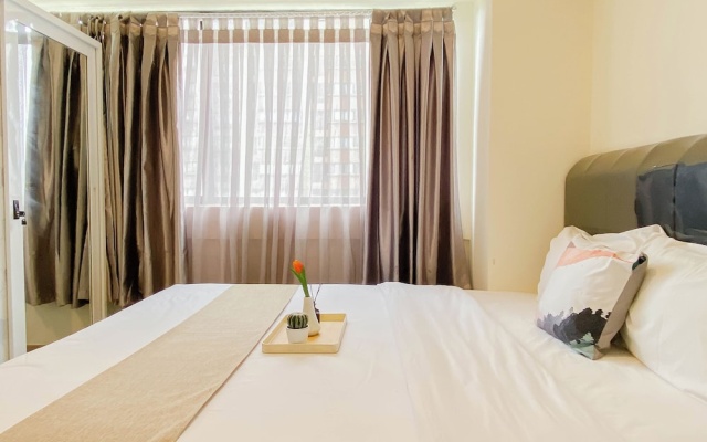 Serene Beige 2Br Space At Apartment Meikarta District 1 – Guest Rooms – Cibatu