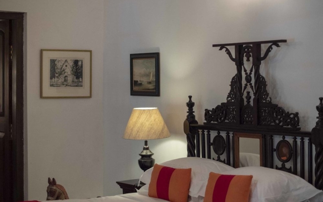 Le Colonial 1506