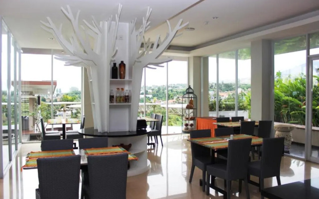 ZEN Premium Raya Lembang