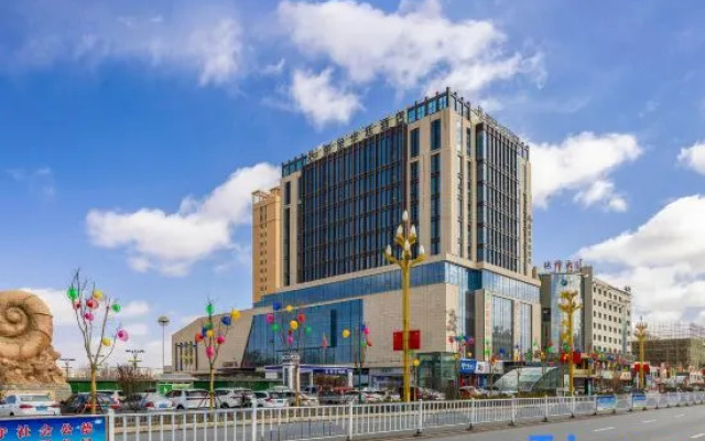 Grand Rezen Hotel Golmud