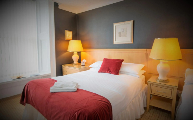 Caledonian Hotel