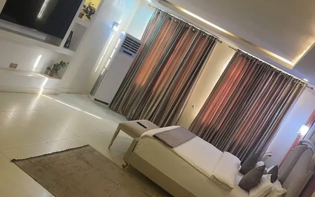 The Palms Hotel