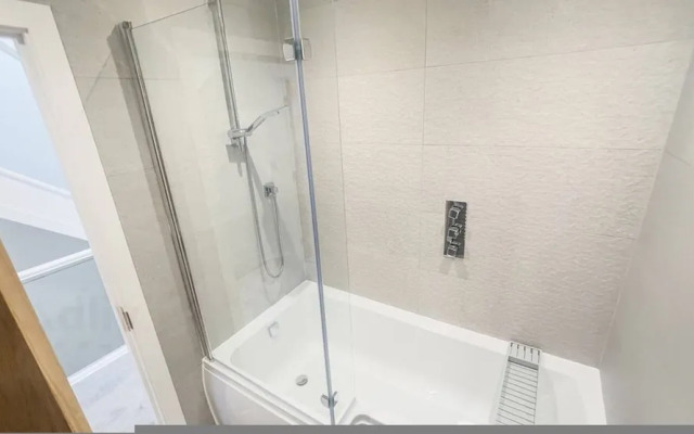 Stylish Westgate-on-sea Haven Near Beach By Adliv