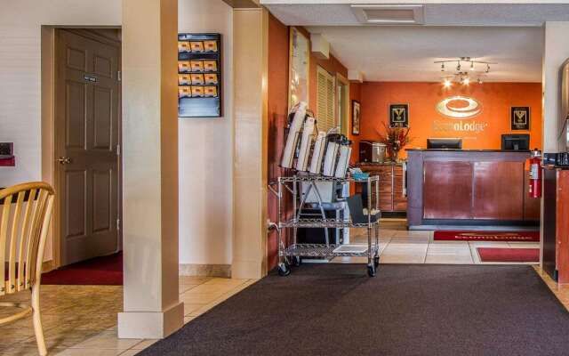 Econo Lodge Freeport - Brunswick Area