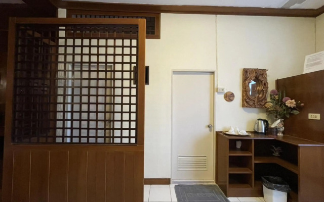OYO 75486 Anna Residence Jomtien