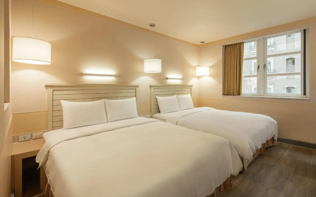 Kindness Hotel Liouhe Night Market Zhongzhen