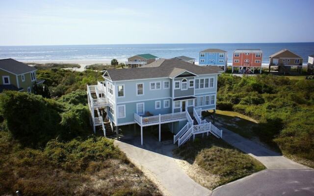 Dune Escape 5 Bedroom Home by RedAwning