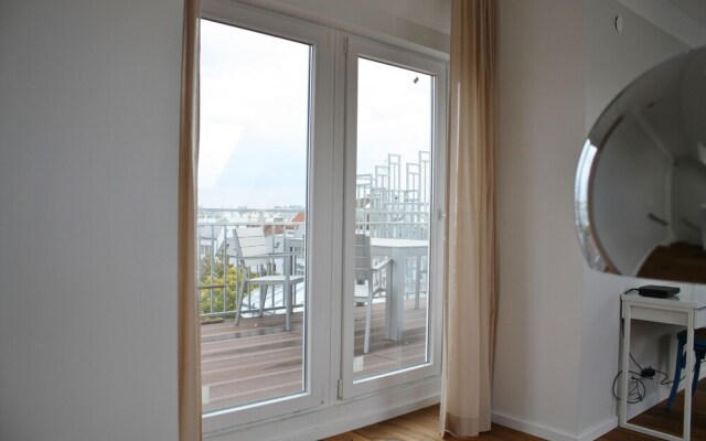 GoVienna 3BR Penthouse Apartment