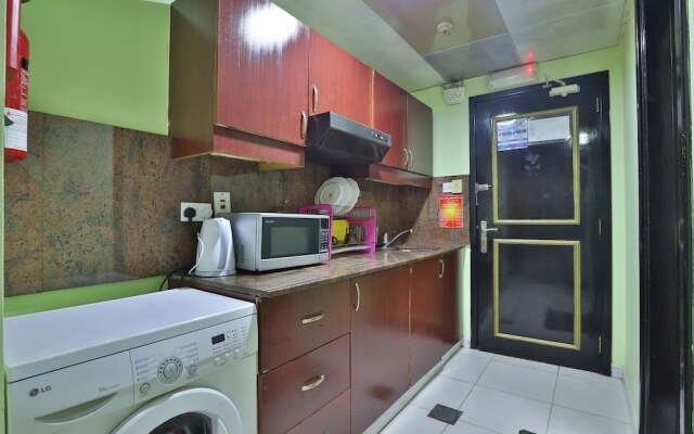OYO 261 Remas Hotel Apartment