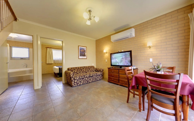 Albury Georgian Motel & Suites