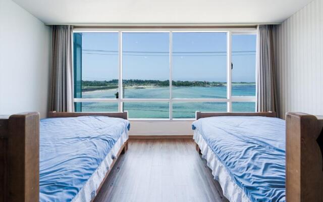 Jeju Iyagi Byeolbang Pension