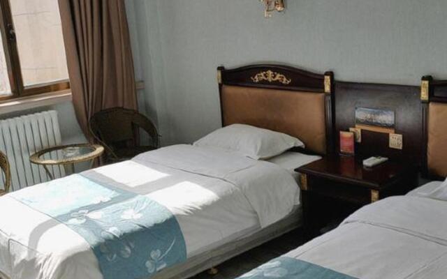 Hotan Tianyu Hotel (Tuanjie Square)