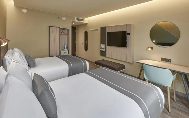 City Express Plus by Marriott Cancún Aeropuerto Riviera