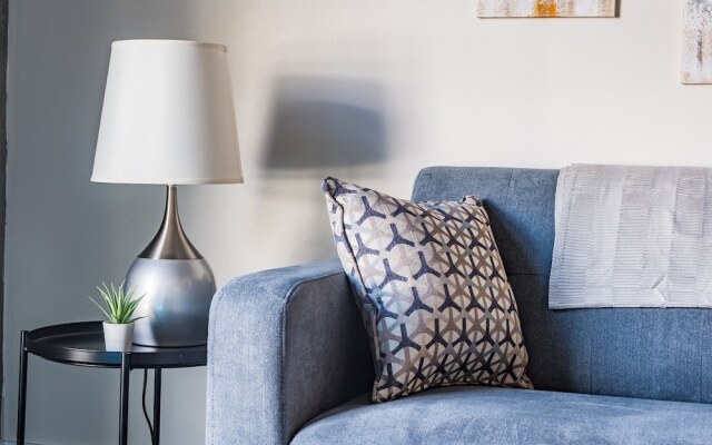 Centrally Located 1 BR and 2 BR Apts with Balcony by Frontdesk