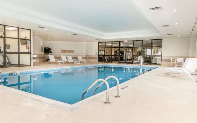 Comfort Inn & Suites Piqua-Near Troy-I75