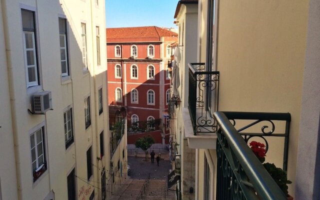 The Bonsai Apartment at Glamorous Chiado