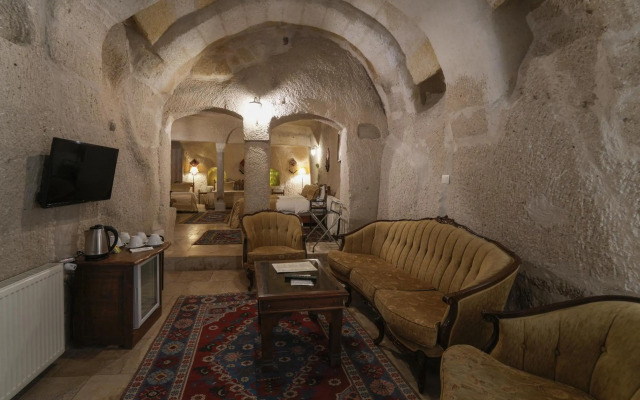 Tekkaya Cave Hotel