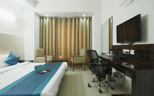 FabHotel Exotica Noida Expressway