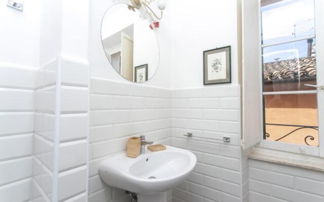 S190 - Sirolo, Trilocale in Piazza