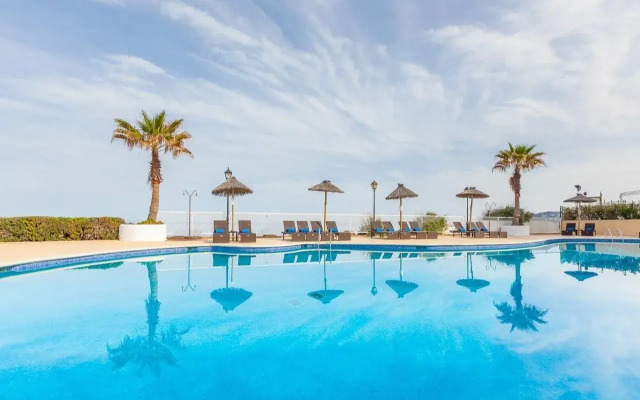 Marina Palace Apartments
