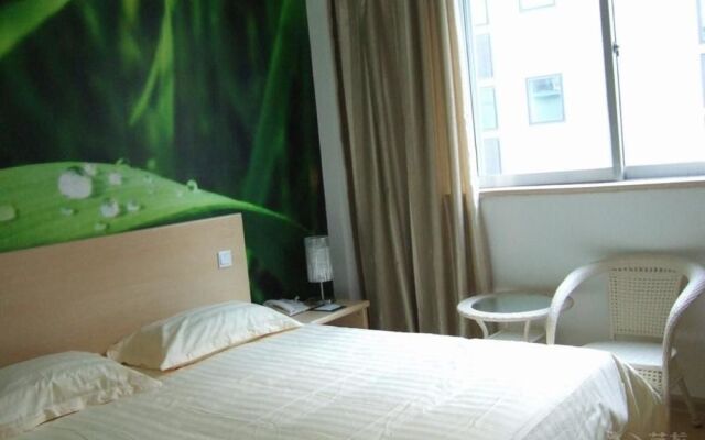 a8 Hotel