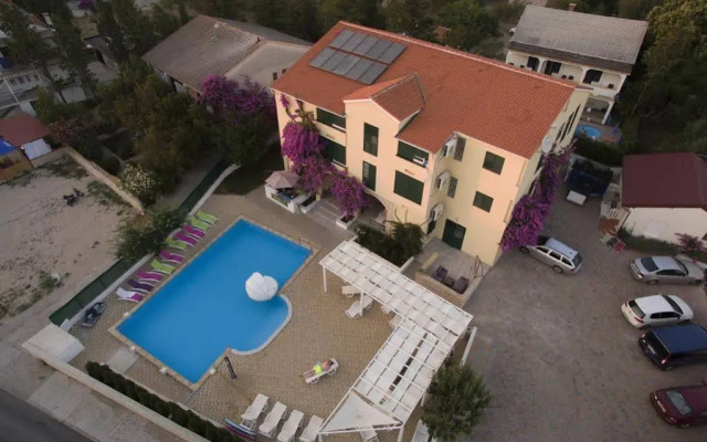 Villa Ani