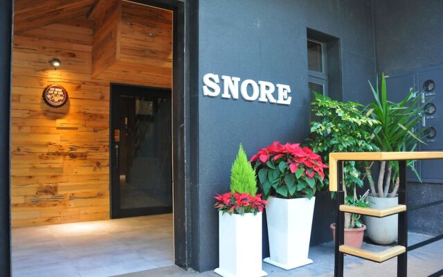 Snore B&B